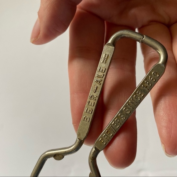 Vintage Schmidts Beer Bottle Opener Philadelphia Metal - Picture 5 of 5